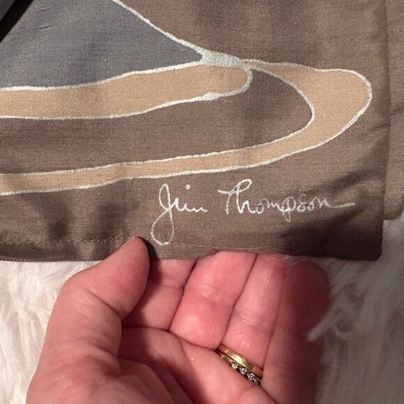 New without tags Jim Thompson silk pillow case and silk scarf - Picture 3 of 7